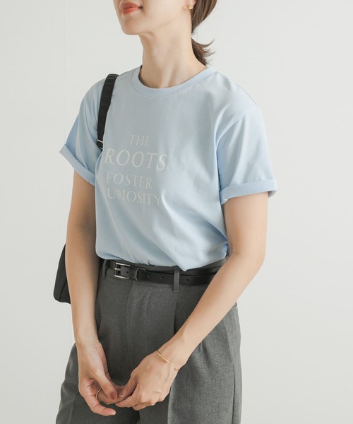 URBAN RESEARCH DOORS(アーバンリサーチドアーズ)の「ベーシックロゴプリントTシャツ(Tシャツ/カットソー・レディース・ネイビー/ブルー/アイボリー・MEDIUM)」の3枚目の写真