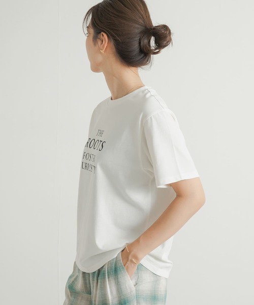 URBAN RESEARCH DOORS(アーバンリサーチドアーズ)の「ベーシックロゴプリントTシャツ(Tシャツ/カットソー・レディース・ネイビー/ブルー/アイボリー・MEDIUM)」の5枚目の写真