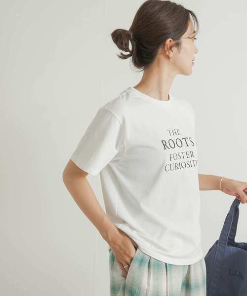 URBAN RESEARCH DOORS(アーバンリサーチドアーズ)の「ベーシックロゴプリントTシャツ(Tシャツ/カットソー・レディース・ネイビー/ブルー/アイボリー・MEDIUM)」の7枚目の写真