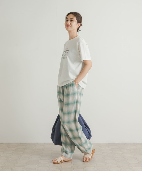 URBAN RESEARCH DOORS(アーバンリサーチドアーズ)の「ベーシックロゴプリントTシャツ(Tシャツ/カットソー・レディース・ネイビー/ブルー/アイボリー・MEDIUM)」の13枚目の写真