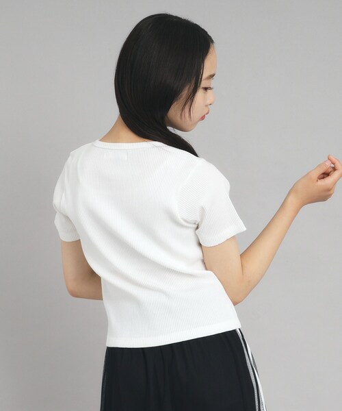 PINK-latte（ピンクラテ）の「◆【ニコプチ10月号掲載】コンパクトリブTシャツ（Tシャツ/カットソー・キッズ・オフホワイト/ブラック/ブラック系2/ブルー系7・15 /14/16）」の11枚目の写真