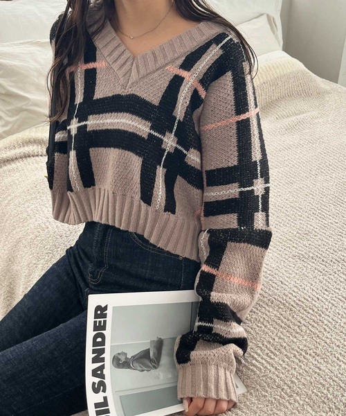 nelliy.(ネルリー)の「チェック柄ニットプルオーバー(ニット/セーター・レディース・グレー/ピンク・LARGE/MEDIUM)」の5枚目の写真