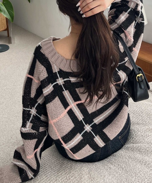 nelliy.(ネルリー)の「チェック柄ニットプルオーバー(ニット/セーター・レディース・グレー/ピンク・LARGE/MEDIUM)」の19枚目の写真