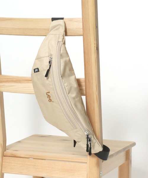 Lee（リー）の「Lee/リー ロゴ ワンポイント刺繍 撥水 ウエストバッグ/ボディバッグ/レディース メンズ（ボディバッグ/ウエストポーチ・レディース・グレー/カーキ/ベージュ/ブラック・FREE）」の12枚目の写真