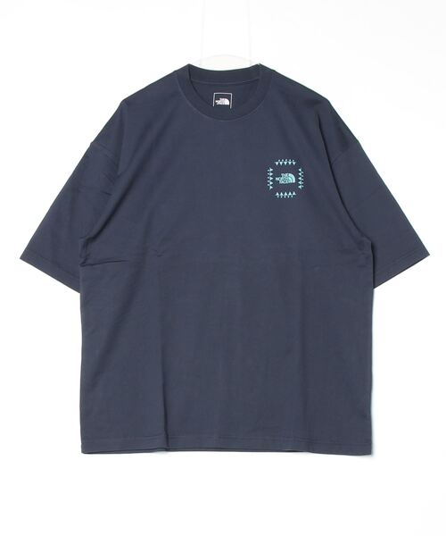 THE NORTH FACE(ザノースフェイス)の「ザ ノース フェイス THE NORTH FACE S/S Retro Bandana Logo Tee_ショートスリーブレトロバンダナロゴティー(Tシャツ/カットソー・メンズ・ブラック/ネイビー/オレンジ/ホワイト・S/M/L/XL)」の4枚目の写真