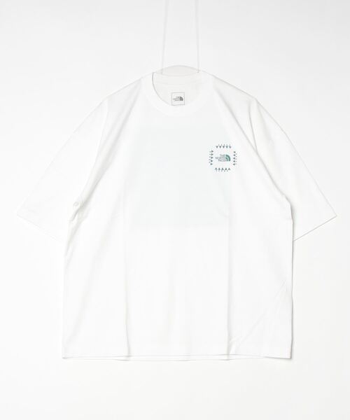 THE NORTH FACE(ザノースフェイス)の「ザ ノース フェイス THE NORTH FACE S/S Retro Bandana Logo Tee_ショートスリーブレトロバンダナロゴティー(Tシャツ/カットソー・メンズ・ブラック/ネイビー/オレンジ/ホワイト・S/M/L/XL)」の2枚目の写真
