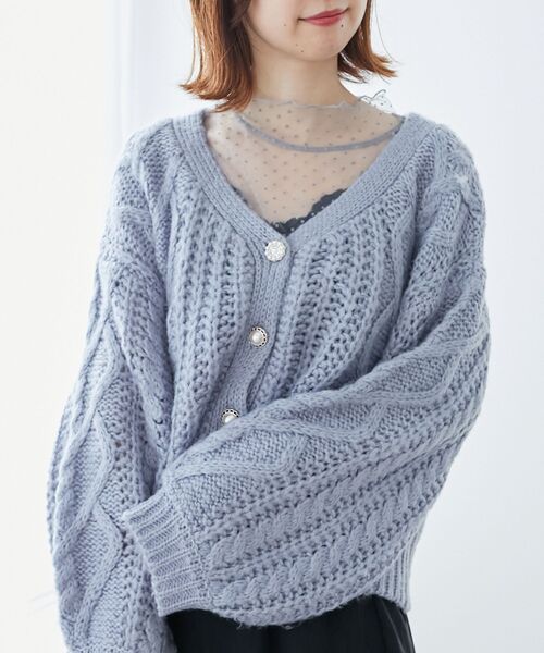 MAJESTIC LEGON（マジェスティックレゴン）の「ハートケーブルカーディガン（カーディガン/ボレロ・レディース・アイボリー/ブルー/ベージュ/ピンク/チャコールグレー・MEDIUM）」の5枚目の写真