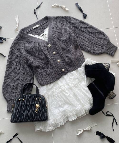 MAJESTIC LEGON（マジェスティックレゴン）の「ハートケーブルカーディガン（カーディガン/ボレロ・レディース・アイボリー/ブルー/ベージュ/ピンク/チャコールグレー・MEDIUM）」の21枚目の写真