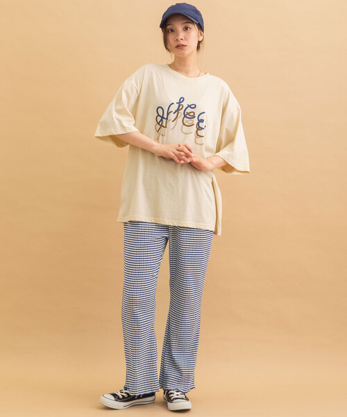 POU DOU DOU(プードゥドゥ)の「オーバーサイズアソートロゴプリントTee(Tシャツ/カットソー・レディース・オフホワイト/オートミール/キナリ・M)」の12枚目の写真