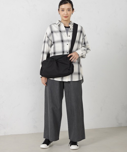 FOUND GOOD（ファウンドグッド）の「カタラクチンマルチPショルダー（ショルダーバッグ・レディース・ブラック/ピンク系5/ベージュ/グリーン系8/グレー系5・FREE）」の2枚目の写真