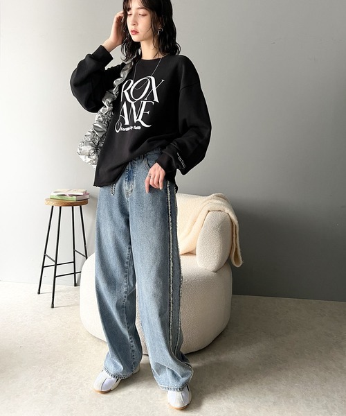 classicalelf(クラシカルエルフ)の「大人の洗練されたカジュアルスタイルに。微起毛素材フロッキーロゴプリント袖刺繍スウェット(スウェット・レディース・オートミール/ブラック/オフホワイト・LARGE/MEDIUM/SMALL/X-LARGE)」の13枚目の写真