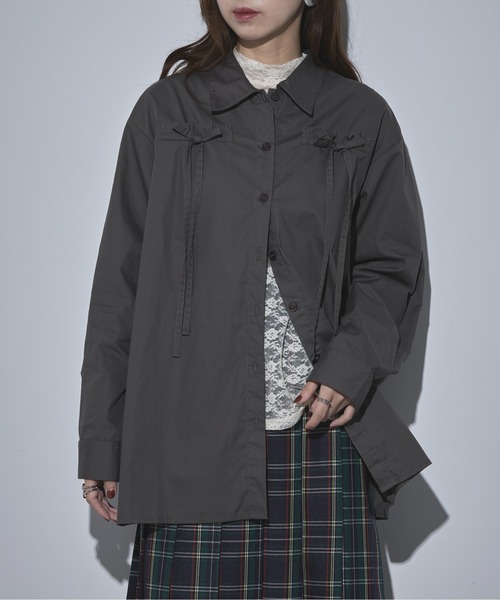 MAISON BREEZE(メゾンブリーズ)の「【MAISON BREEZE】40ブロード リボンブラウス 32005A332 XNN(シャツ/ブラウス・レディース・ブラック/チャコールグレー/ホワイト/ピンク・FREE)」の1枚目の写真