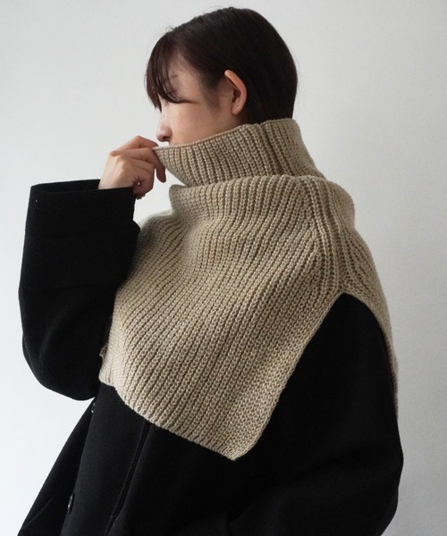 Port（ポート）の「【 antique andico / アンティーク アンディコ 】 リブ ニット タートル ネック ウォーマー / スヌード #（ネックウォーマー/スヌード・レディース・アイボリー/ブラック/グレー/ベージュ/レッド・FREE）」の4枚目の写真