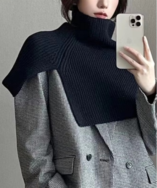 Port（ポート）の「【 antique andico / アンティーク アンディコ 】 リブ ニット タートル ネック ウォーマー / スヌード #（ネックウォーマー/スヌード・レディース・アイボリー/ブラック/グレー/ベージュ/レッド・FREE）」の2枚目の写真