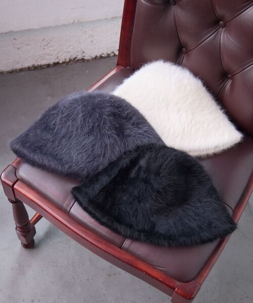 casita(RETRO GIRL)(カシータ)の「Fファーハット(ハット・レディース・チャコールグレー/オフホワイト/ブラック・ONE SIZE)」の4枚目の写真