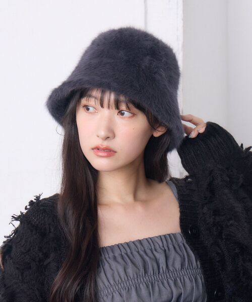 casita(RETRO GIRL)(カシータ)の「Fファーハット(ハット・レディース・チャコールグレー/オフホワイト/ブラック・ONE SIZE)」の16枚目の写真