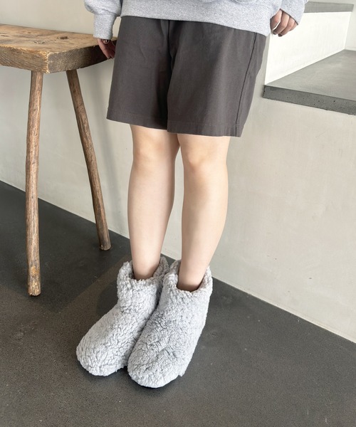 ORiental TRaffic（オリエンタルトラフィック）の「EC限定 ボアルームシューズブーツ G-0011（ルームシューズ/スリッパ・レディース・ライトグレー/アイボリー/ブラウン/ベージュ・L/M/S/LL）」の5枚目の写真