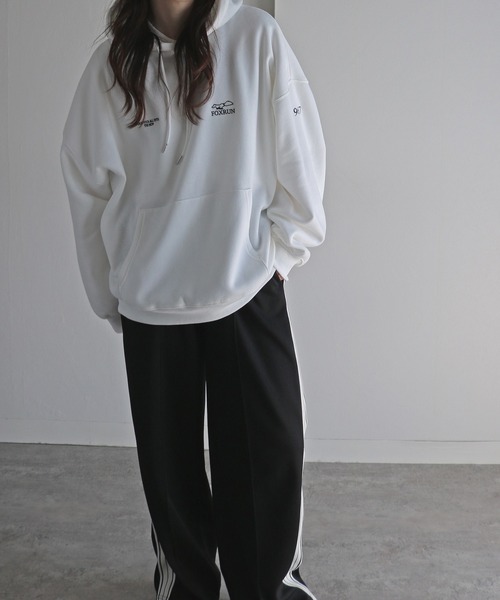 COURO（コウロ）の「【FOXRUN/フォックスラン】 別注 3ポイント刺繍ルーズシルエットプルオーバーパーカー（パーカー・レディース・グレー/ブラック/ホワイト/ネイビー/ブラック系/グレー系/チャコール/オートミール・M/L）」の9枚目の写真