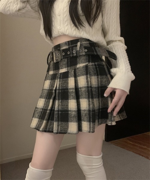 FREE STYLISTS(フリー スタイリスト)の「ウエストベルト付き チェック柄プリーツ ミニスカート(スカート・レディース・レッド/ブラック/カーキ・M/L/S)」の7枚目の写真