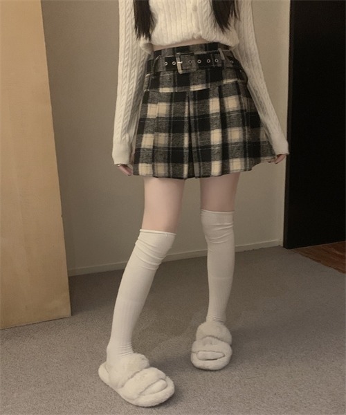 FREE STYLISTS(フリー スタイリスト)の「ウエストベルト付き チェック柄プリーツ ミニスカート(スカート・レディース・レッド/ブラック/カーキ・M/L/S)」の5枚目の写真