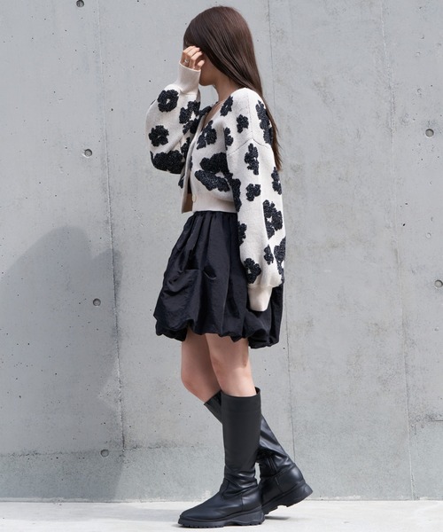 RAY CASSIN(レイカズン)の「【2点セット】花柄ジャガードCDキャミセット(カーディガン/ボレロ・レディース・ブラック系その他2/ベージュ系その他2/ブルー系その他2・FREE)」の12枚目の写真