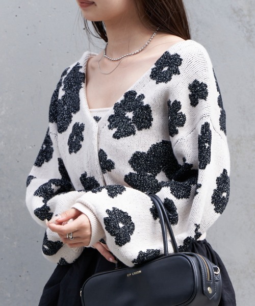 RAY CASSIN(レイカズン)の「【2点セット】花柄ジャガードCDキャミセット(カーディガン/ボレロ・レディース・ブラック系その他2/ベージュ系その他2/ブルー系その他2・FREE)」の14枚目の写真