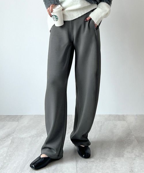 Futier land（フューティアランド）の「美シルエット生まれる緩やかな曲線。ポンチカーブパンツ（その他パンツ・レディース・チャコールグレー/アイボリー/ブラック・MEDIUM）」の5枚目の写真