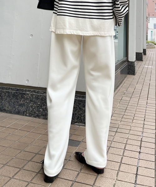 Futier land（フューティアランド）の「美シルエット生まれる緩やかな曲線。ポンチカーブパンツ（その他パンツ・レディース・チャコールグレー/アイボリー/ブラック・MEDIUM）」の16枚目の写真