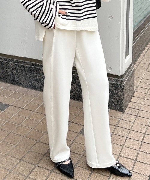 Futier land（フューティアランド）の「美シルエット生まれる緩やかな曲線。ポンチカーブパンツ（その他パンツ・レディース・チャコールグレー/アイボリー/ブラック・MEDIUM）」の18枚目の写真