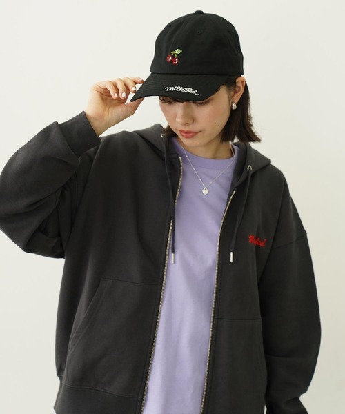 MILKFED.(ミルクフェド)の「RHINESTONE CHERRY CAP(キャップ・レディース・オフホワイト/ブラック/ライトピンク・ONE SIZE)」の21枚目の写真