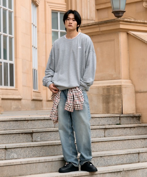 NIKE(ナイキ)の「ナイキ エア フォース 1 '07 メンズシューズ / Nike Air Force 1 '07 Men's Shoes CW2288-001 Black(スニーカー・メンズ・ブラック・30.5/24/24.5/25/25.5/26/26.5/27/27.5/28/28.5/29/29.5/30/31/32/33)」の4枚目の写真