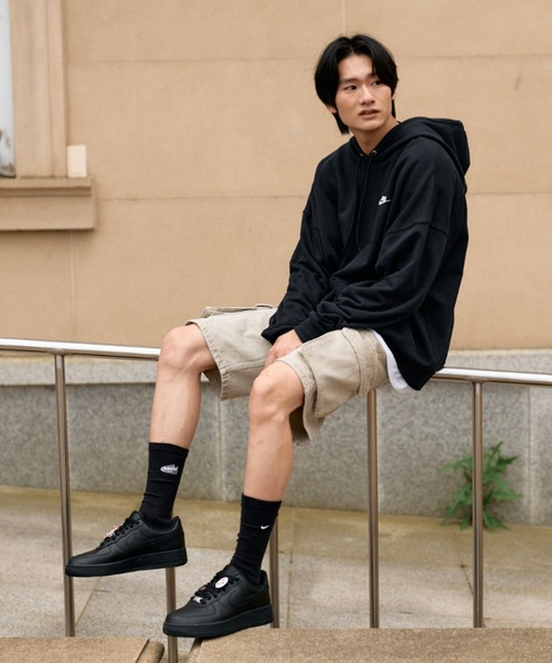 NIKE(ナイキ)の「ナイキ エア フォース 1 '07 メンズシューズ / Nike Air Force 1 '07 Men's Shoes CW2288-001 Black(スニーカー・メンズ・ブラック・30.5/24/24.5/25/25.5/26/26.5/27/27.5/28/28.5/29/29.5/30/31/32/33)」の6枚目の写真