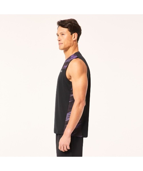 【最新入荷】 セール】オークリー SLANT TOP /TANK 9.0 TEE NS BLOCKING トップス