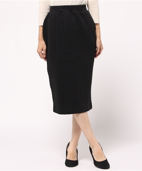 AZUL by moussy（アズールバイマウジー）の「キルティングジャガードタイトSK（スカート・レディース・トップグレー/ブラック・MEDIUM/LARGE/SMALL）」の2枚目の写真