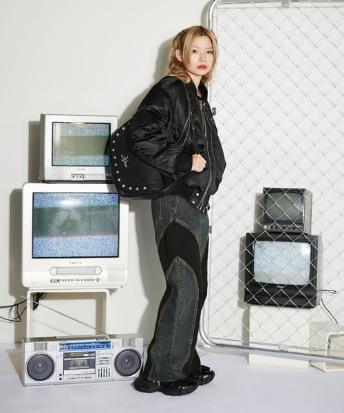 MSG（エムエスジー）の「合皮メタルロゴショルダーバッグ（ショルダーバッグ・メンズ・ブラック・F）」の8枚目の写真