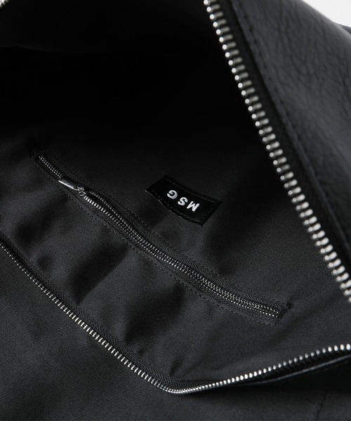 MSG（エムエスジー）の「合皮メタルロゴショルダーバッグ（ショルダーバッグ・メンズ・ブラック・F）」の13枚目の写真