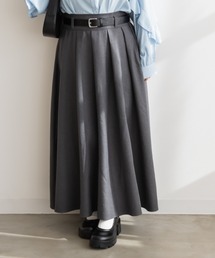 ベルト付きタックプリーツスカート