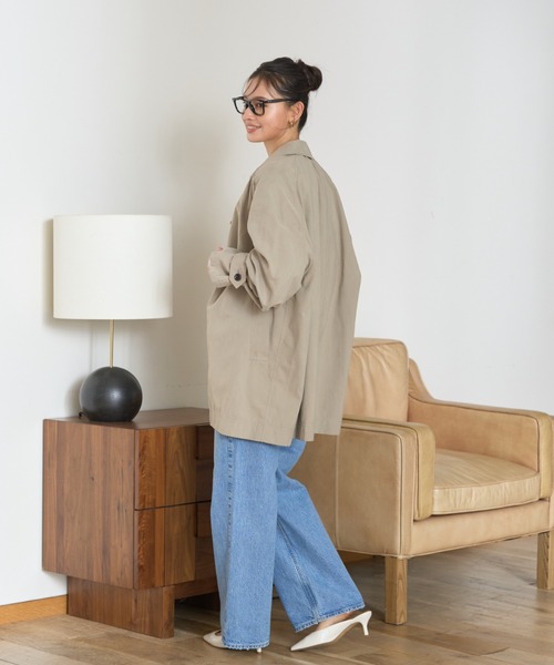 Rouge vif（ルージュヴィフ）の「ピーチ加工ステンカラーハーフコート（ステンカラーコート・レディース・グレイッシュベージュ/ブラック・36/38）」の5枚目の写真