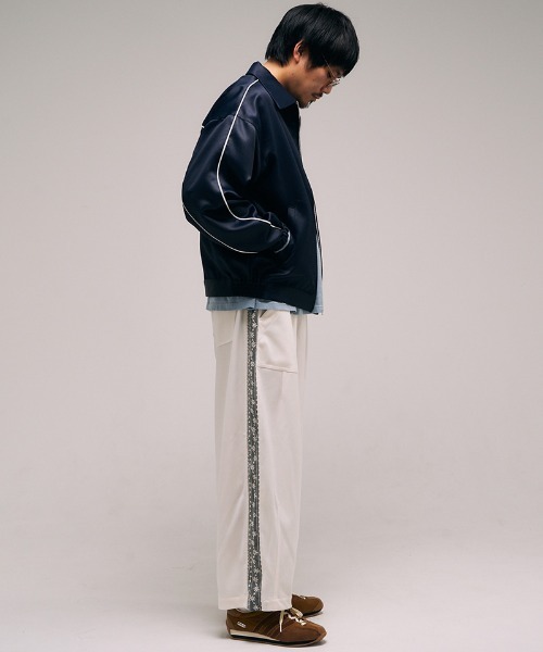 EFFECTEN（エフェクテン）の「mj10543- Faux Leather Zip Jacket ジップブルゾン（ブルゾン・メンズ・ダークネイビー/ライトピンク・FREE）」の21枚目の写真