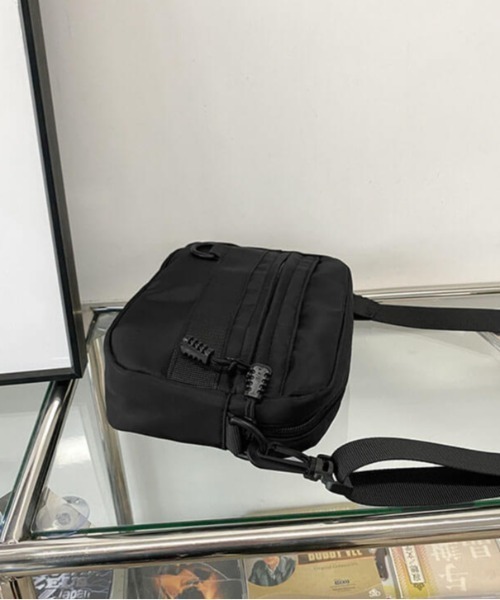 L LABEL（エルラベル）の「ミニショルダーサコッシュ（ショルダーバッグ・メンズ・ブルー/カーキ/ホワイト/ブラック・FREE）」の11枚目の写真