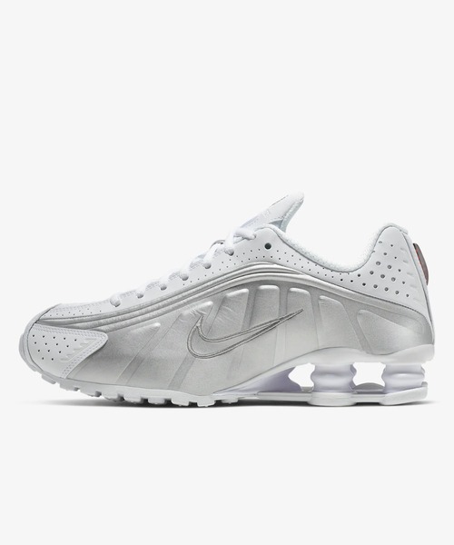 NIKE（ナイキ）の「【NIKE】AR3565-101 ﾅｲｷ ｳｨﾒﾝｽﾞ ｼｮｯｸｽ R4（スニーカー・レディース・ホワイト・25cm/24.5cm/24cm/23.5cm/23cm）」の2枚目の写真
