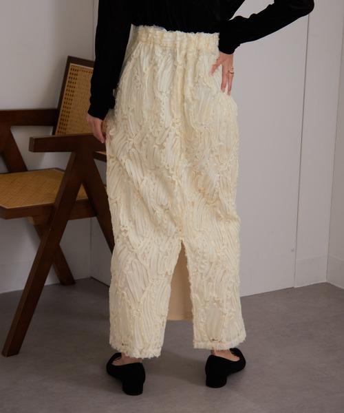 MAISON BREEZE（メゾンブリーズ）の「【MAISON BREEZE】ラインレースストレートスカート DTK（スカート・レディース・ブラック/アイボリー・FREE）」の6枚目の写真