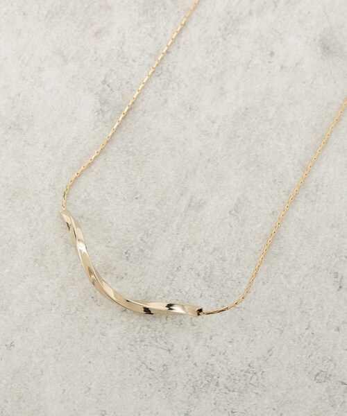 OPAQUE.CLIP(オペークドットクリップ)の「ねじりメタルバーネックレス(ネックレス・レディース・ゴールド/シルバー・00)」の1枚目の写真