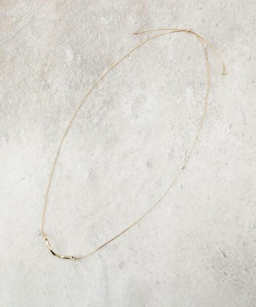 OPAQUE.CLIP(オペークドットクリップ)の「ねじりメタルバーネックレス(ネックレス・レディース・ゴールド/シルバー・00)」の5枚目の写真