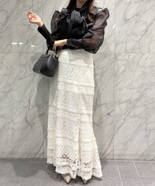 SELFIST（セルフィスト）の「【VOCE掲載】マルチWAYリボン付きショルダースリットシアーブラウス　春服　着まわし（シャツ/ブラウス・レディース・オフホワイト/ブラック/ピンク・フリー）」の7枚目の写真