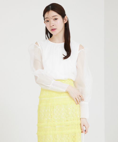 SELFIST（セルフィスト）の「【VOCE掲載】マルチWAYリボン付きショルダースリットシアーブラウス　春服　着まわし（シャツ/ブラウス・レディース・オフホワイト/ブラック/ピンク・フリー）」の11枚目の写真