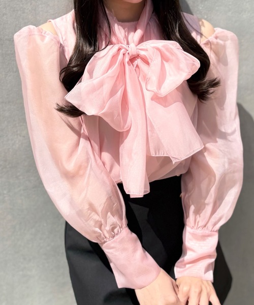 SELFIST（セルフィスト）の「【VOCE掲載】マルチWAYリボン付きショルダースリットシアーブラウス　春服　着まわし（シャツ/ブラウス・レディース・オフホワイト/ブラック/ピンク・フリー）」の15枚目の写真