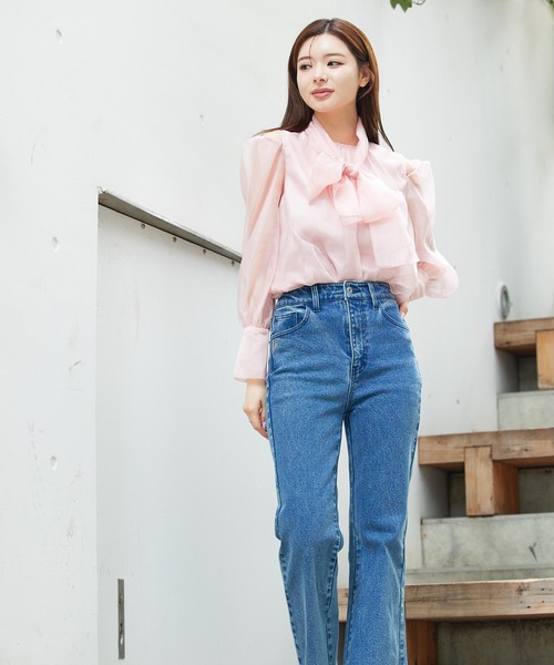 SELFIST（セルフィスト）の「【VOCE掲載】マルチWAYリボン付きショルダースリットシアーブラウス　春服　着まわし（シャツ/ブラウス・レディース・オフホワイト/ブラック/ピンク・フリー）」の22枚目の写真