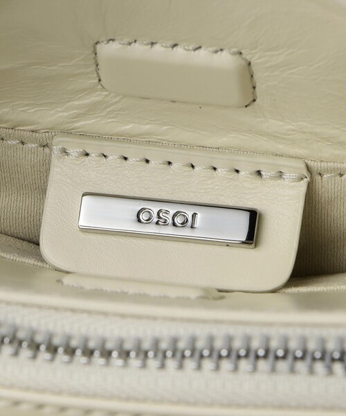 OSOI（オソイ）の「＜OSOI＞PILLOW MINI バッグ（ショルダーバッグ・レディース・オフホワイト/ブラック/ダークブラウン・FREE）」の12枚目の写真
