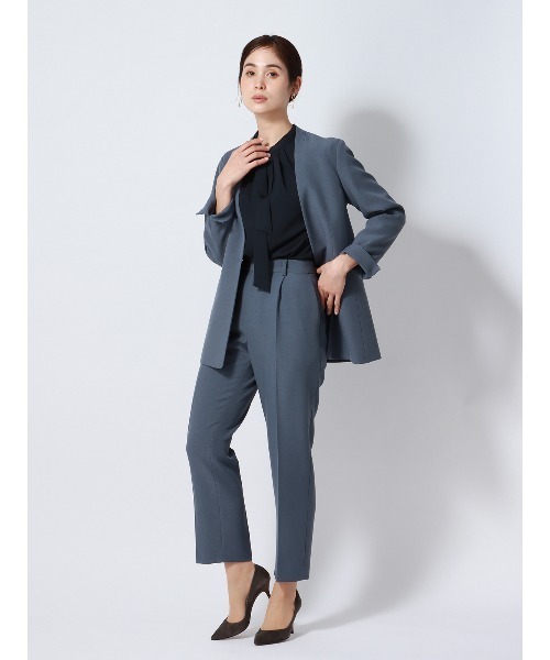 SUIT SQUARE(スーツスクエア)の「ボウタイタックブラウス 7分袖 ウォッシャブル ジョーゼット メタルパーツ(シャツ/ブラウス・レディース・グリーン系/ホワイト系/ネイビー系/パープル系・38(9号)/40(11号))」の16枚目の写真